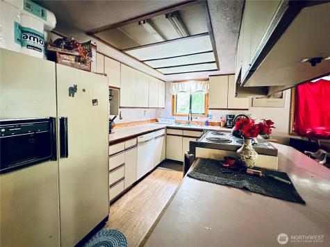818 NW 359th Street La Center WA 98629