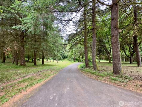 818 NW 359th Street La Center WA 98629
