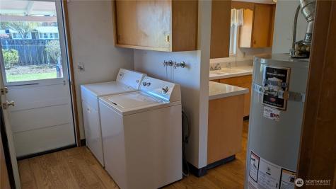 803 13th Street SW Puyallup WA 98371