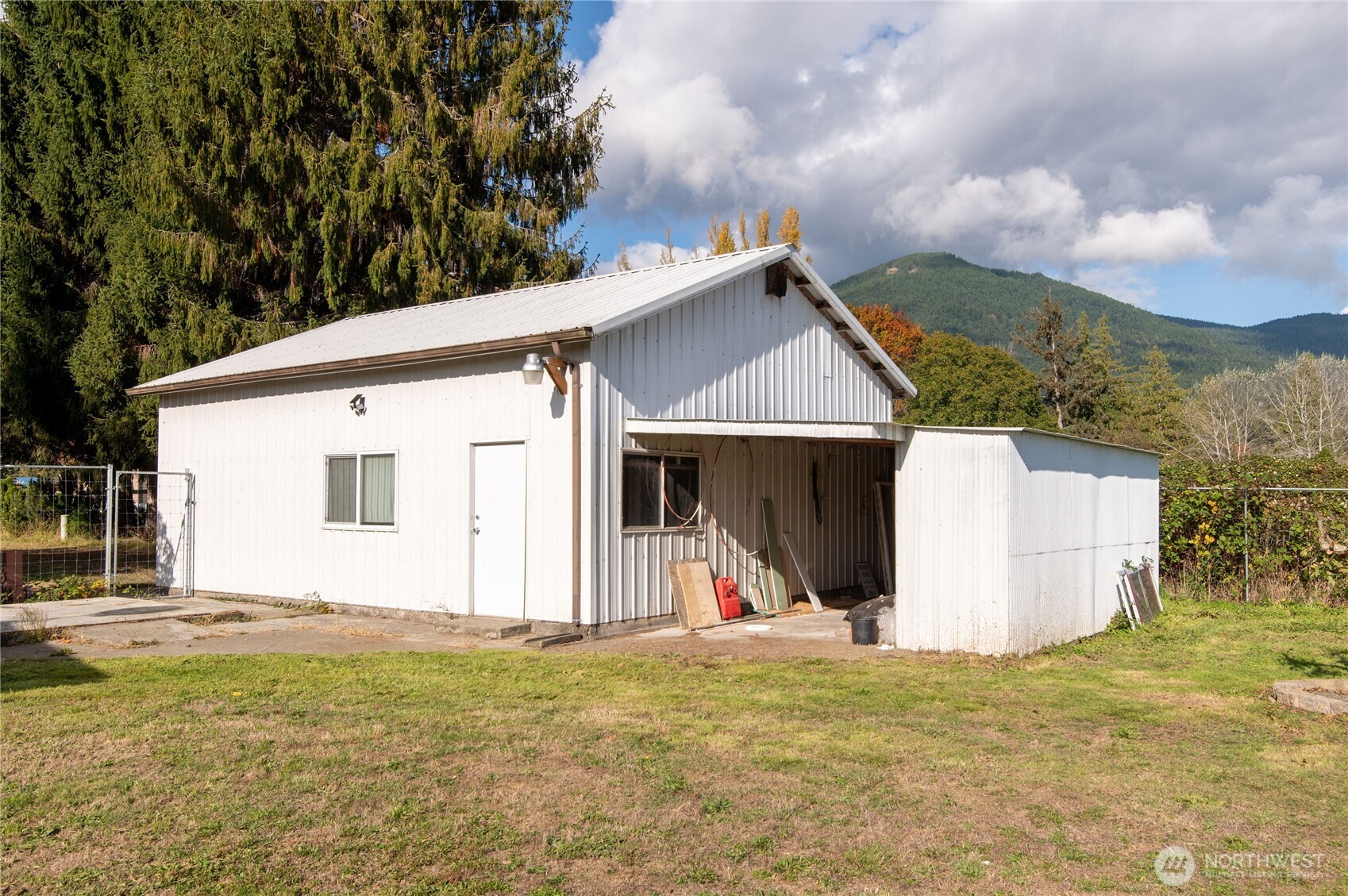 91 Syloplash Lane Brinnon WA 98320