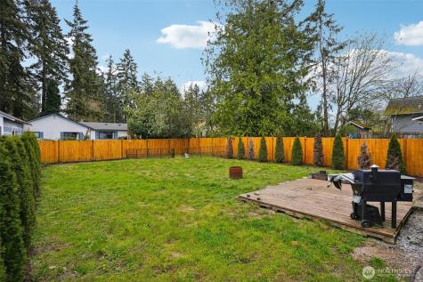 824 99th Street S Tacoma WA 98444