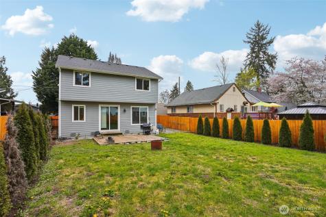 824 99th Street S Tacoma WA 98444