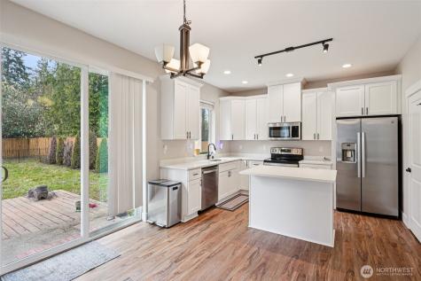 824 99th Street S Tacoma WA 98444
