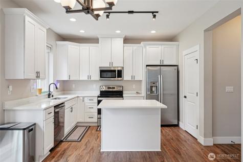824 99th Street S Tacoma WA 98444