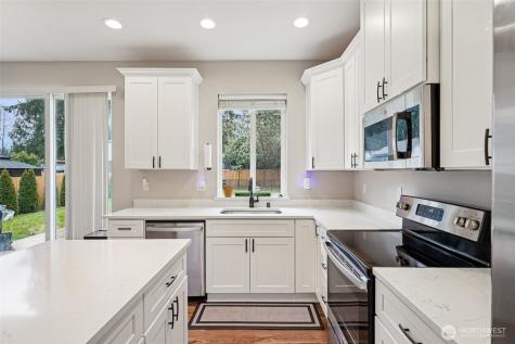 824 99th Street S Tacoma WA 98444