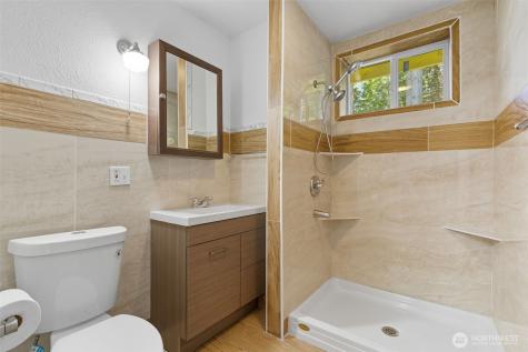 20310 NW Cedar Lane Poulsbo WA 98370