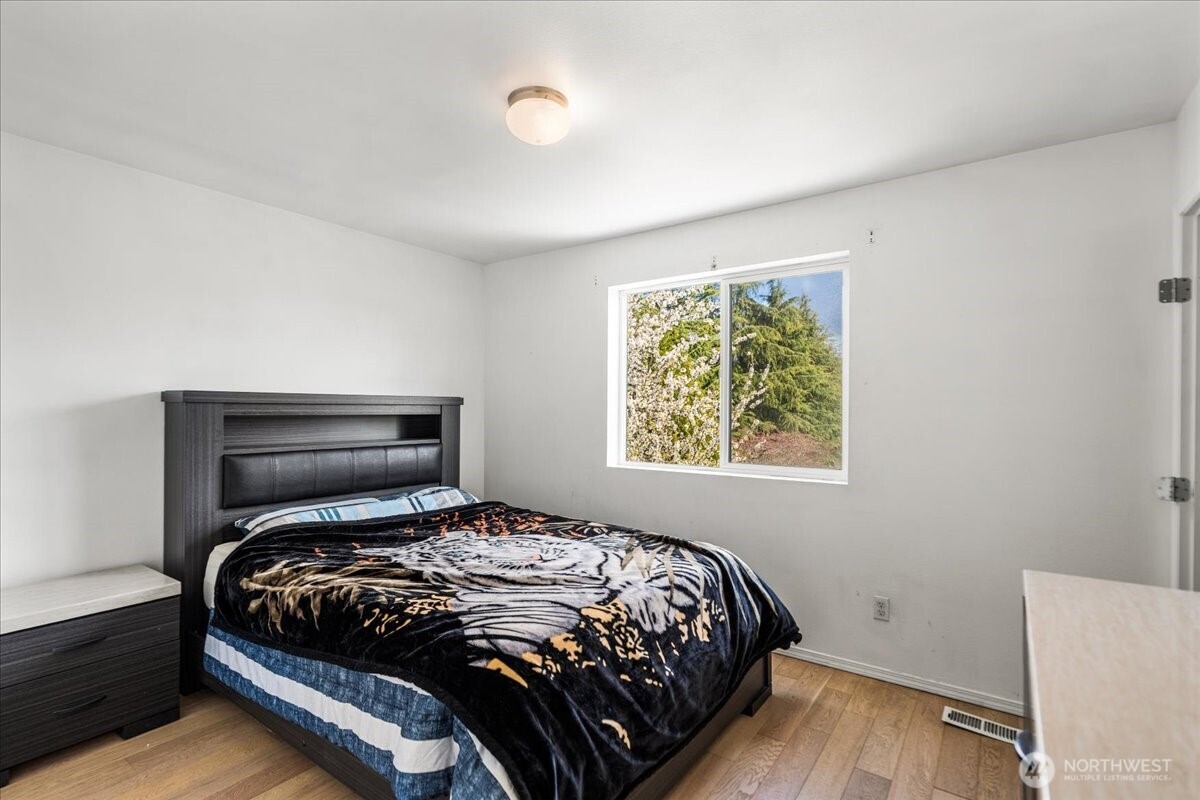 17817 36th Avenue E Tacoma WA 98446