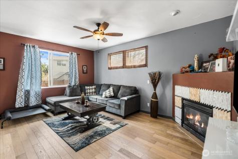 17817 36th Avenue E Tacoma WA 98446