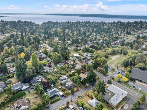 2635 SW 104th Street Seattle WA 98146