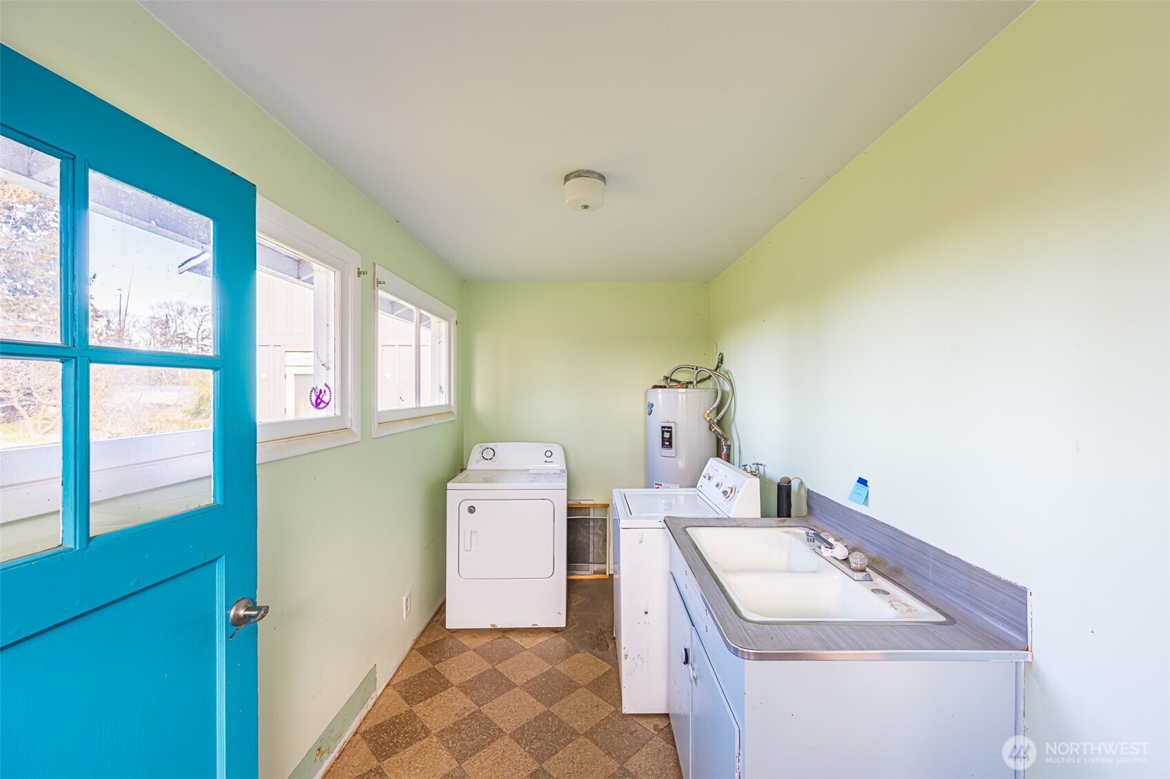 7171 Old Olympic Highway Sequim WA 98382