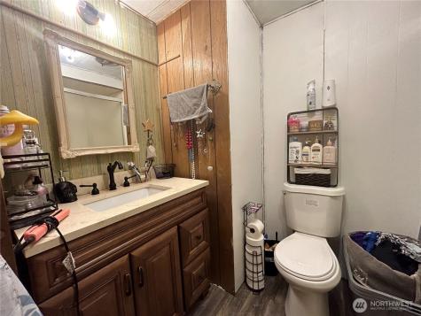 1824 Hay Street Shelton WA 98584