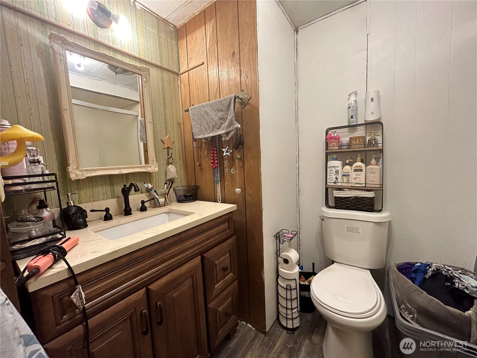 1824 Hay Street Shelton WA 98584