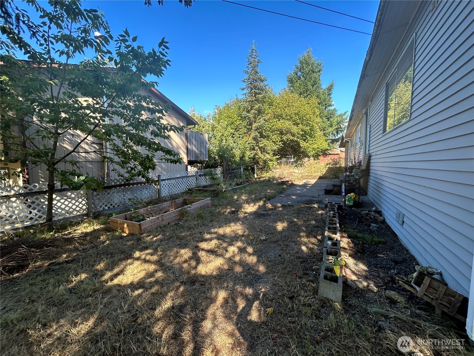 1824 Hay Street Shelton WA 98584