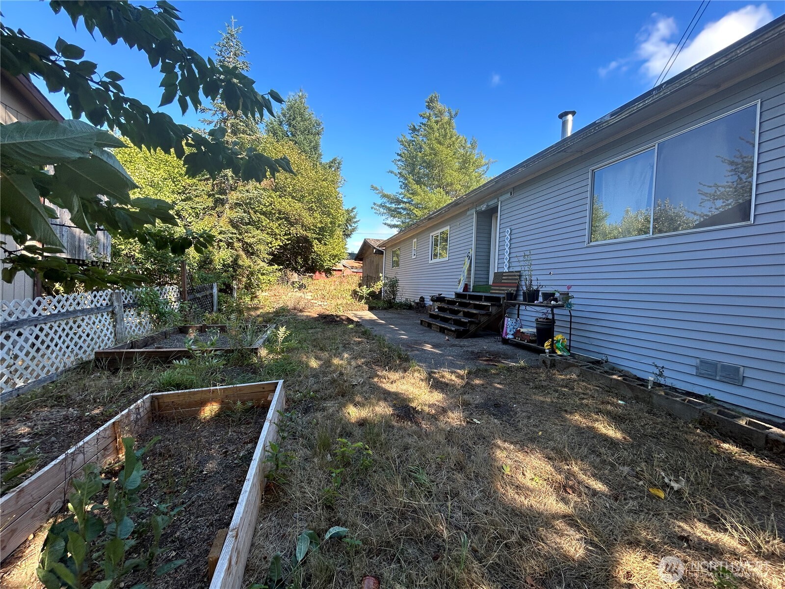 1824 Hay Street Shelton WA 98584