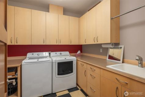 1503 Debrelon Lane Mukilteo WA 98275