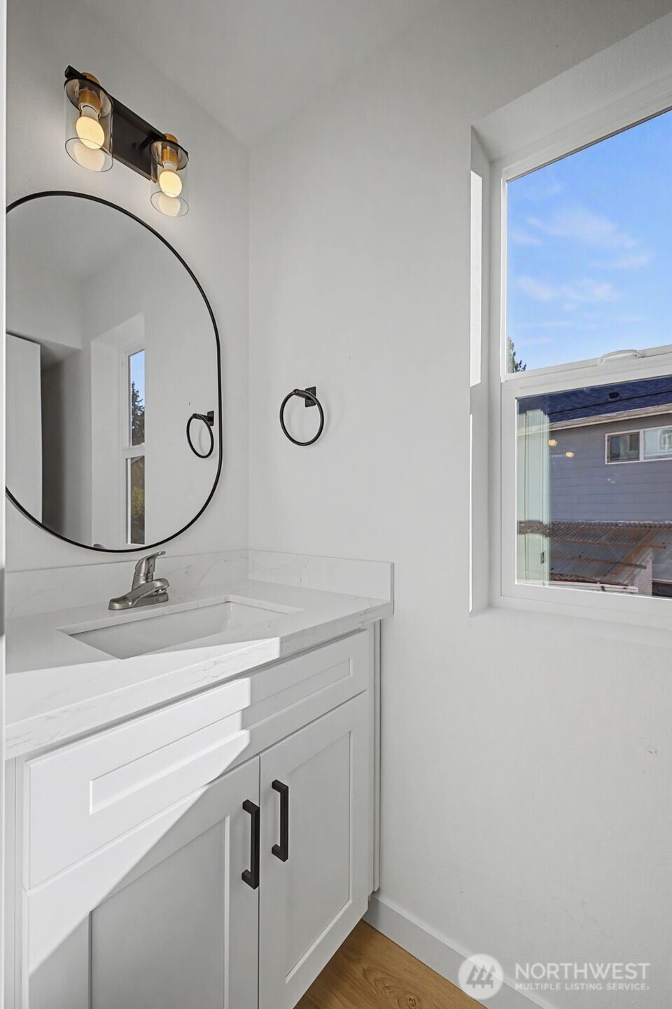 19505 Damson Road Lynnwood WA 98036