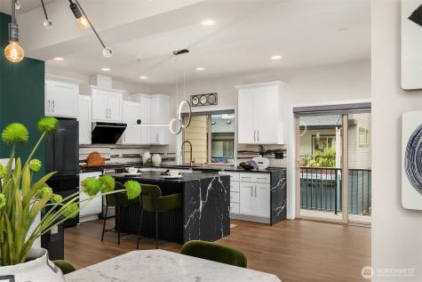 1363 8th Avenue NE Issaquah WA 98029