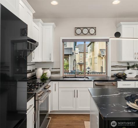 1363 8th Avenue NE Issaquah WA 98029