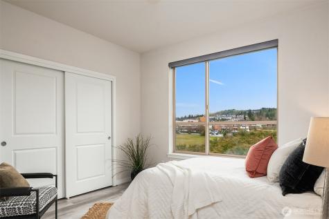 1363 8th Avenue NE Issaquah WA 98029