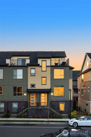 1363 8th Avenue NE Issaquah WA 98029