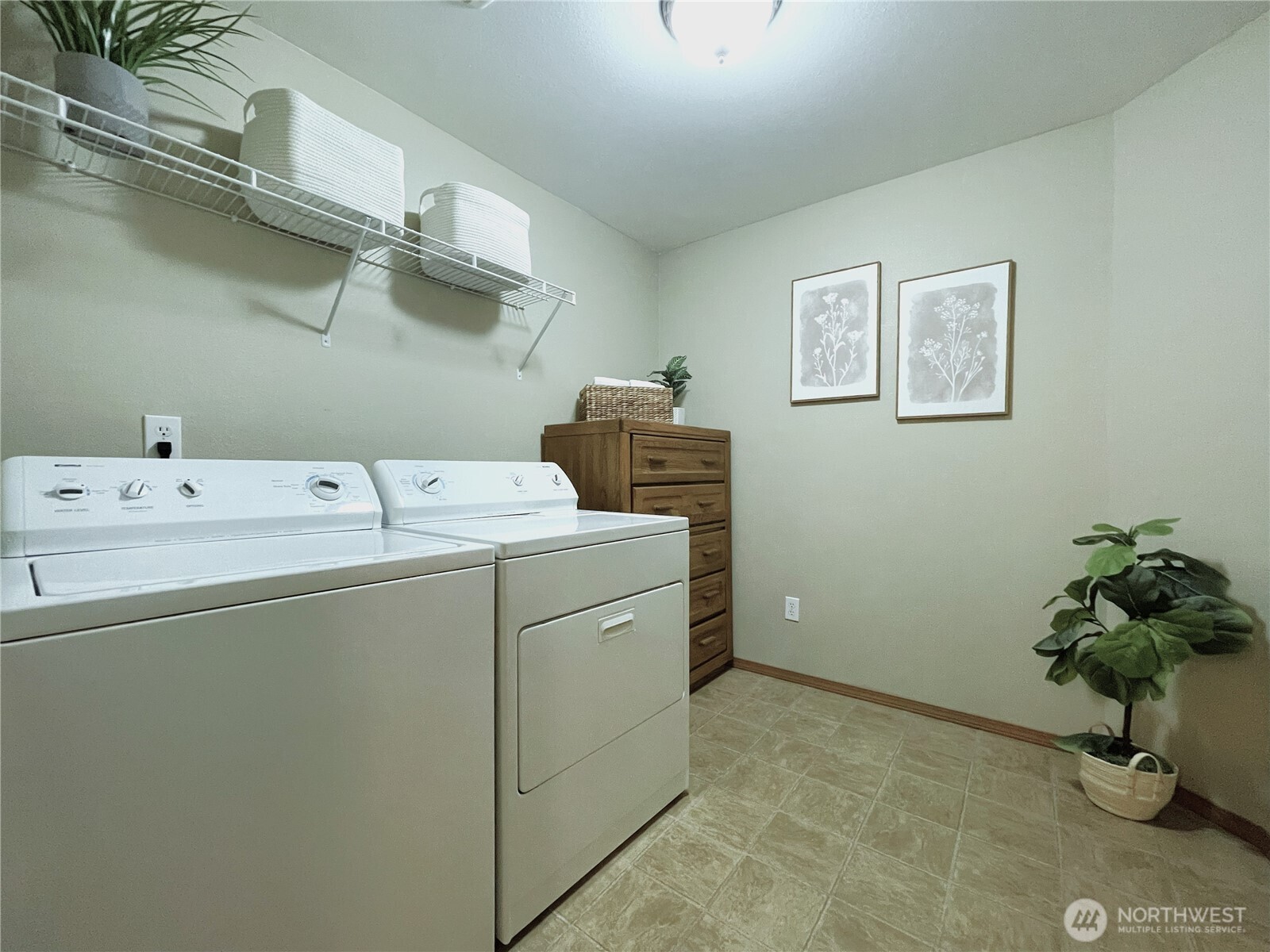 121 E Country Club Drive E Union WA 98592