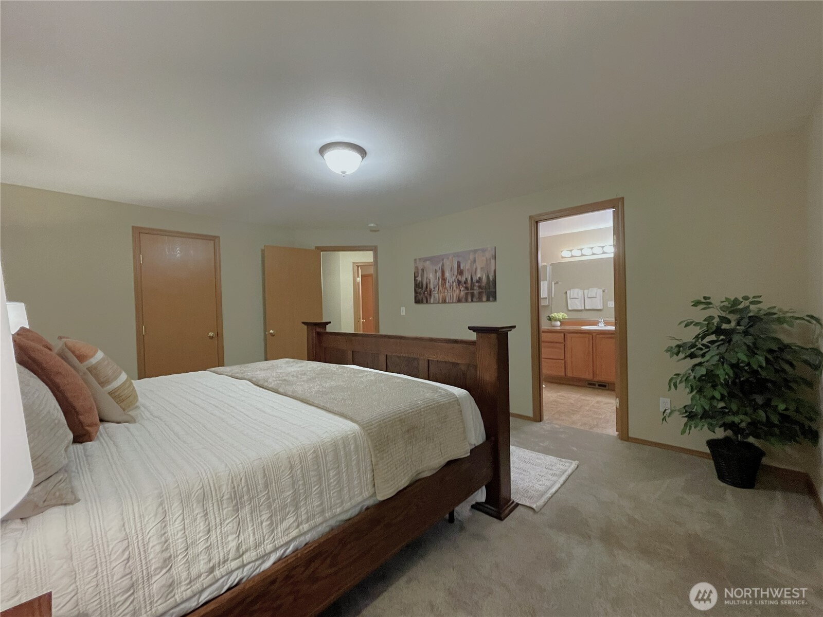 121 E Country Club Drive E Union WA 98592