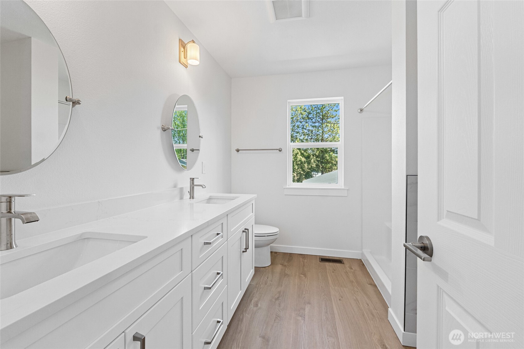 915 W Main / 101 S West Street Chewelah WA 99109