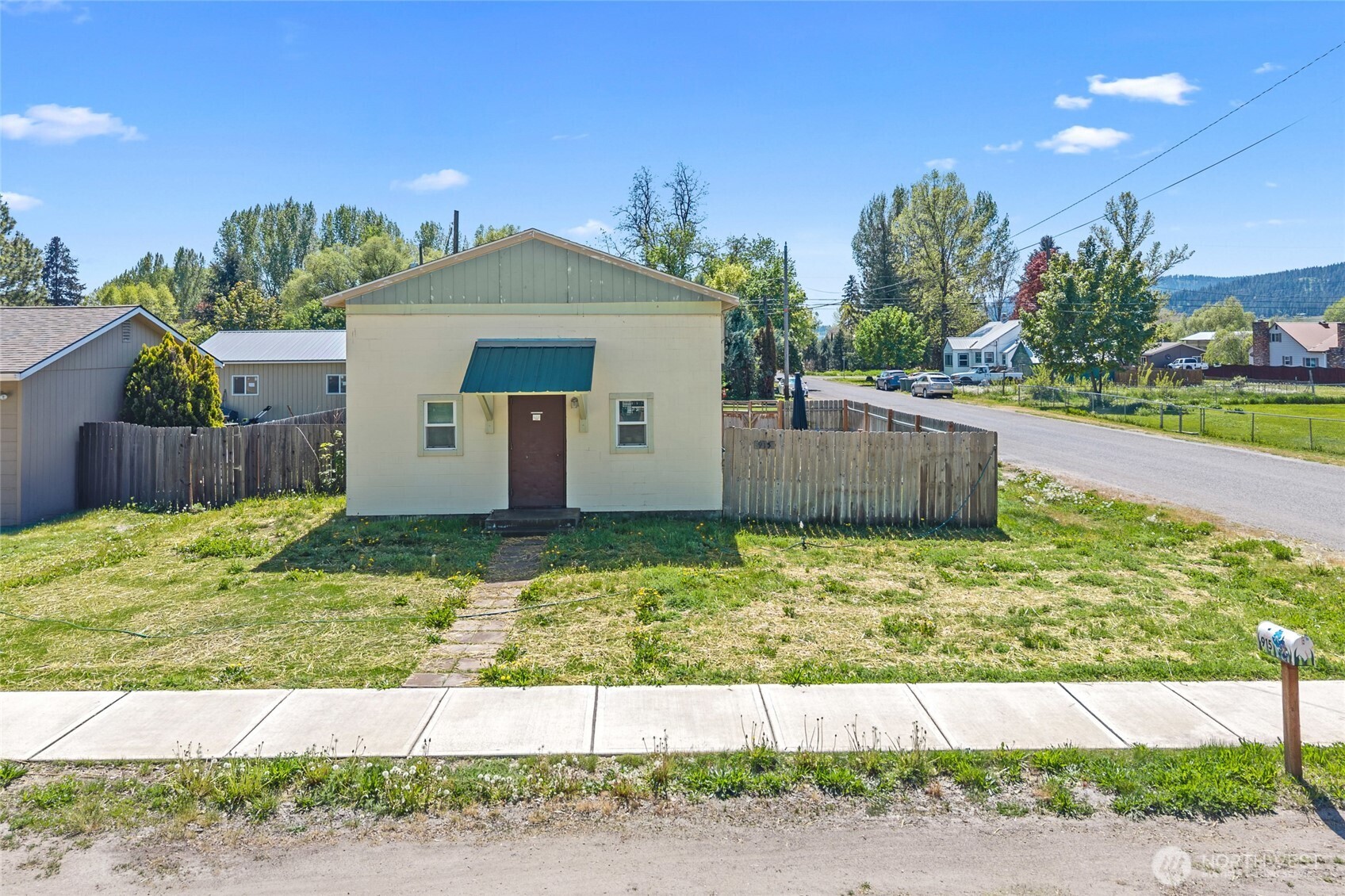 915 W Main / 101 S West Street Chewelah WA 99109