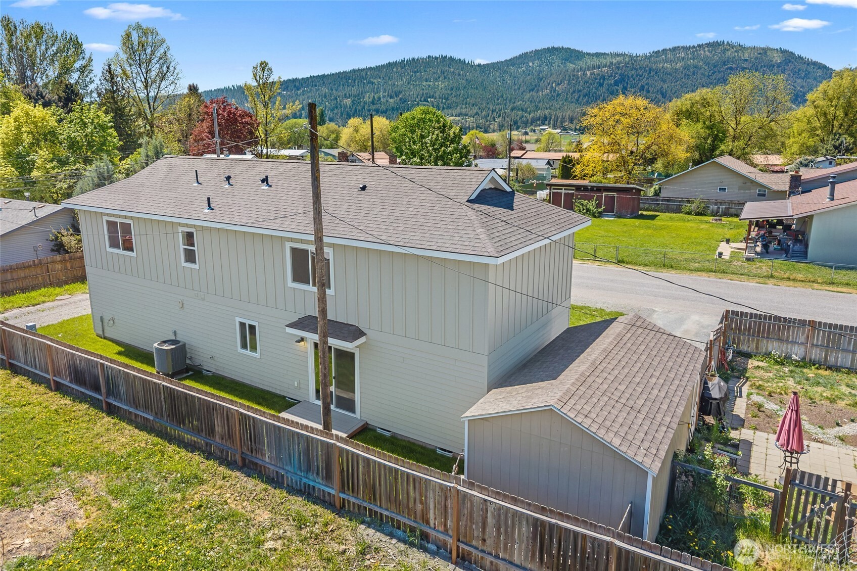 915 W Main / 101 S West Street Chewelah WA 99109