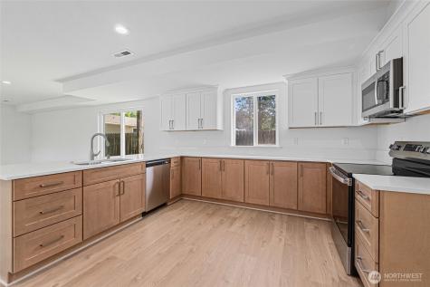 915 W Main / 101 S West Street Chewelah WA 99109