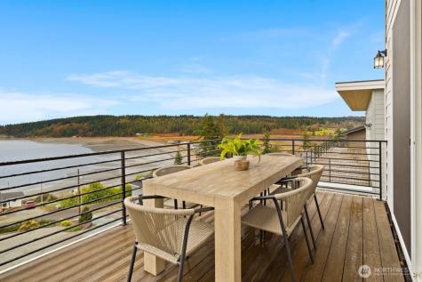 2218 Cleven Park Road Camano Island WA 98282
