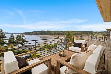 2218 Cleven Park Road Camano Island WA 98282