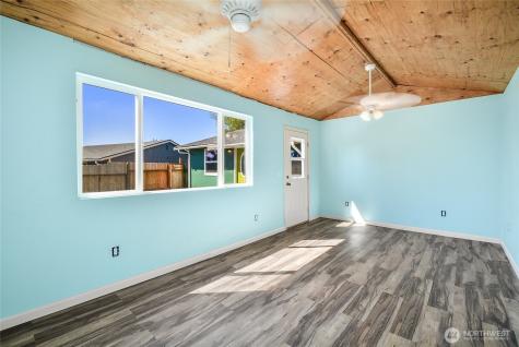 8705 12th Street NE Lake Stevens WA 98258
