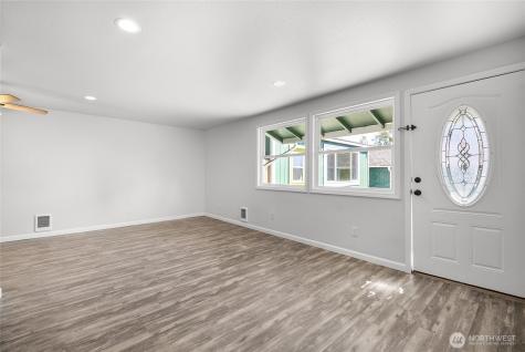8705 12th Street NE Lake Stevens WA 98258