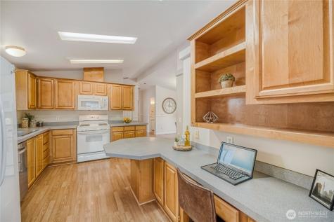22241 SE 241st Place Maple Valley WA 98038