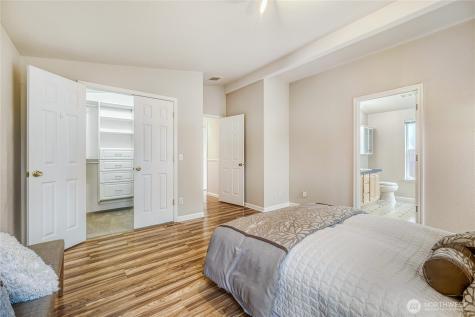 22241 SE 241st Place Maple Valley WA 98038