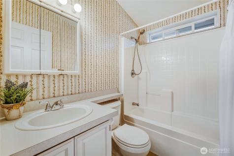 22241 SE 241st Place Maple Valley WA 98038
