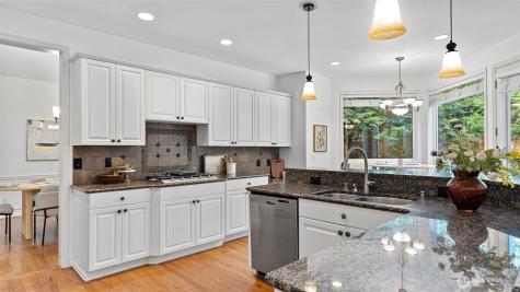 110 247th Avenue SE Sammamish WA 98074