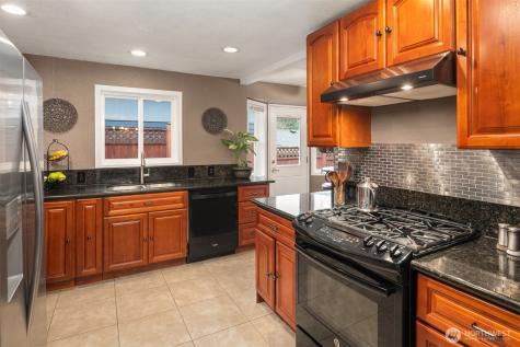 16534 4th Avenue S Burien WA 98148