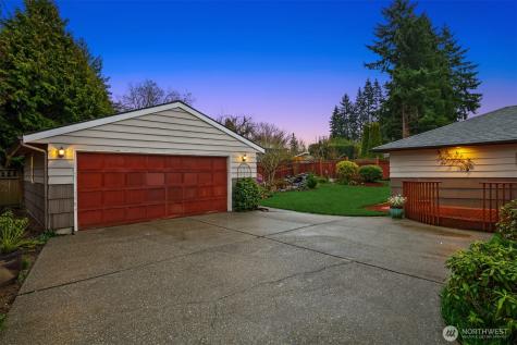16534 4th Avenue S Burien WA 98148