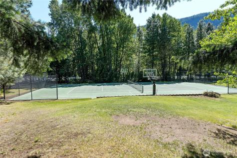 18680 Us Highway 2 Lake Wenatchee WA 98826