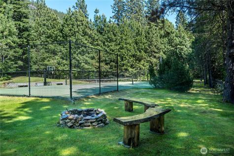 18680 Us Highway 2 Lake Wenatchee WA 98826