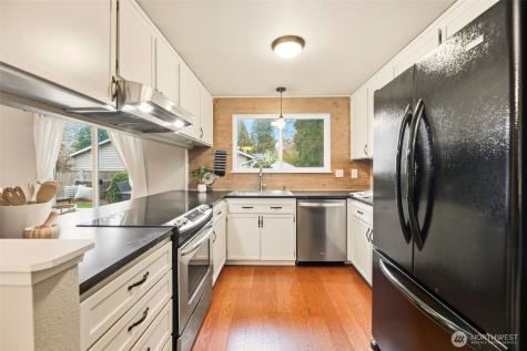 14201 60th Avenue SE Everett WA 98208