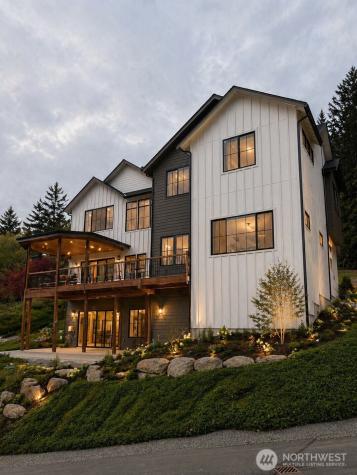 26006 NE 29th Place Redmond WA 98053