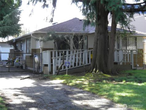 7033 S 116th Place Seattle WA 98178