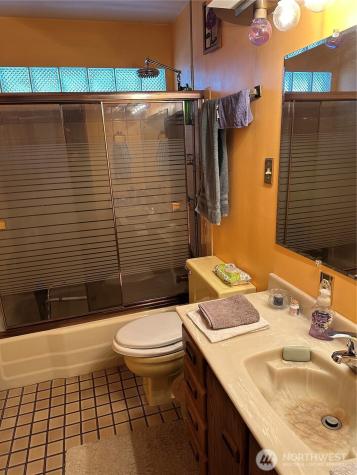 7033 S 116th Place Seattle WA 98178