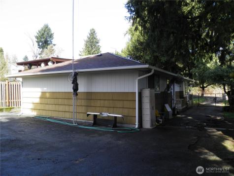 7033 S 116th Place Seattle WA 98178