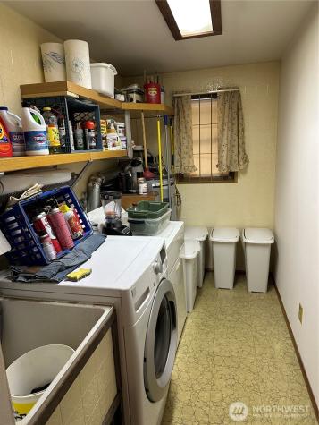7033 S 116th Place Seattle WA 98178