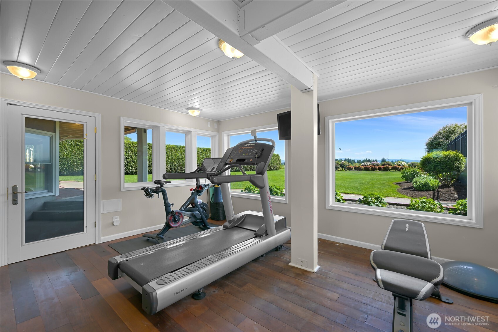 359 E Wiser Lake Road Lynden WA 98264