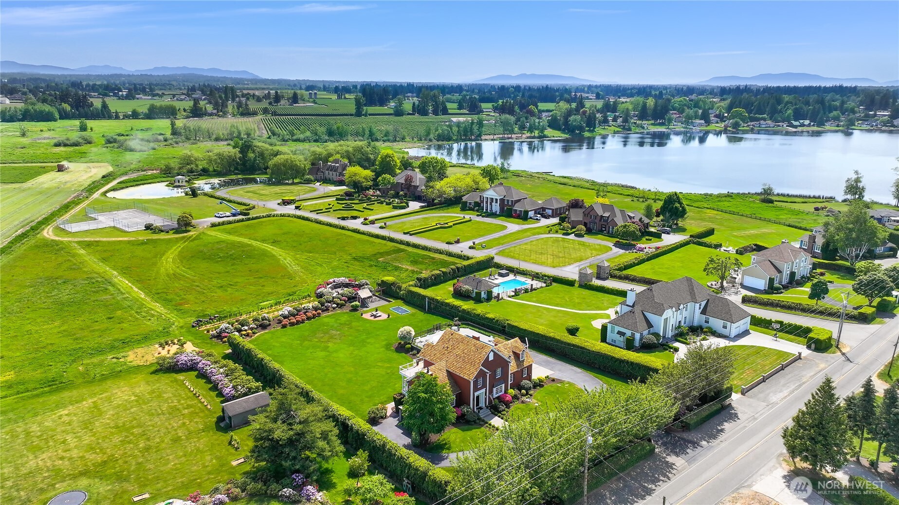 359 E Wiser Lake Road Lynden WA 98264